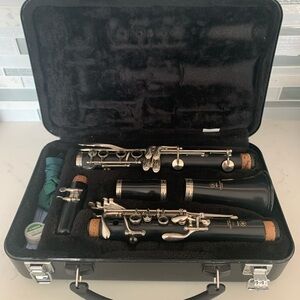 Yamaha YCL-255 Student Bb Clarinet